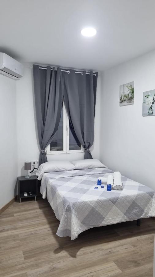 Hostal Vara Madrid Exterior foto